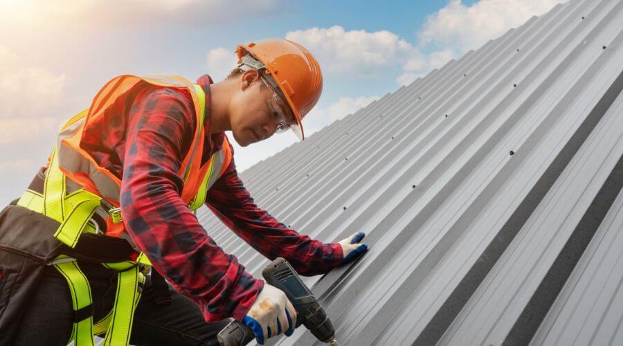Professional Flat Roofing Installation in Strong City, KS